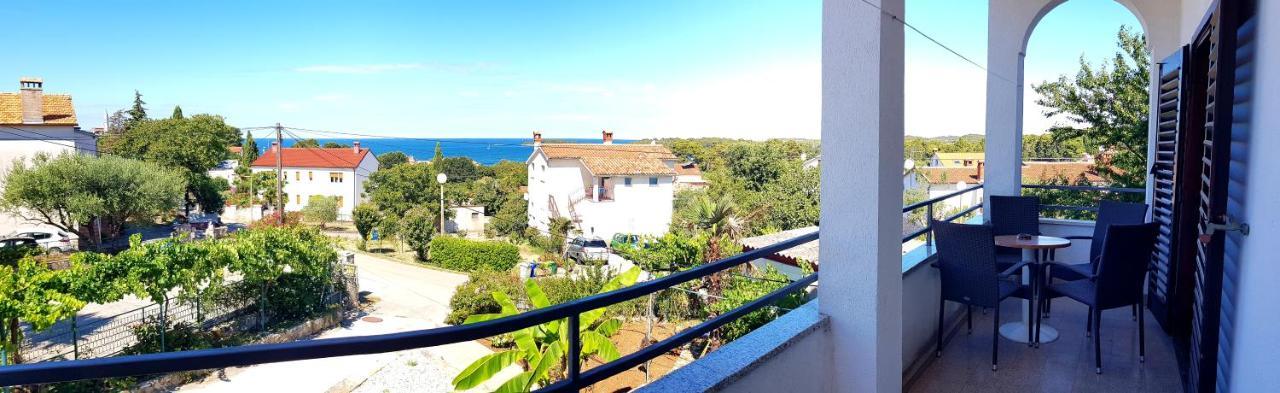 روفينج Apartment Sea View المظهر الخارجي الصورة
